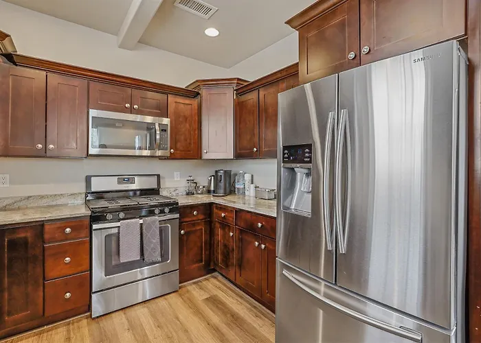 Moonlight Ridge Spacious Townhome 3 Miles From Downtown Ac Garage Near Snowbowl Villa *