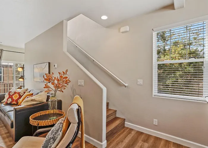 Moonlight Ridge Spacious Townhome 3 Miles From Downtown Ac Garage Near Snowbowl *