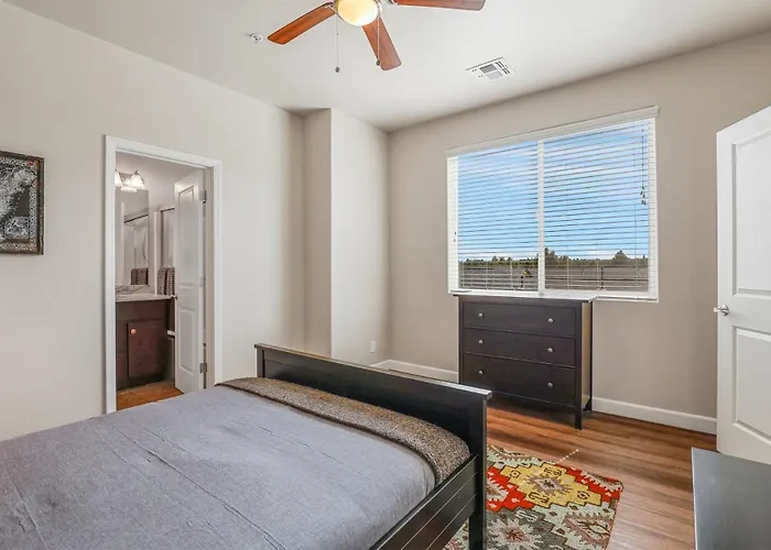 Moonlight Ridge Spacious Townhome 3 Miles From Downtown Ac Garage Near Snowbowl