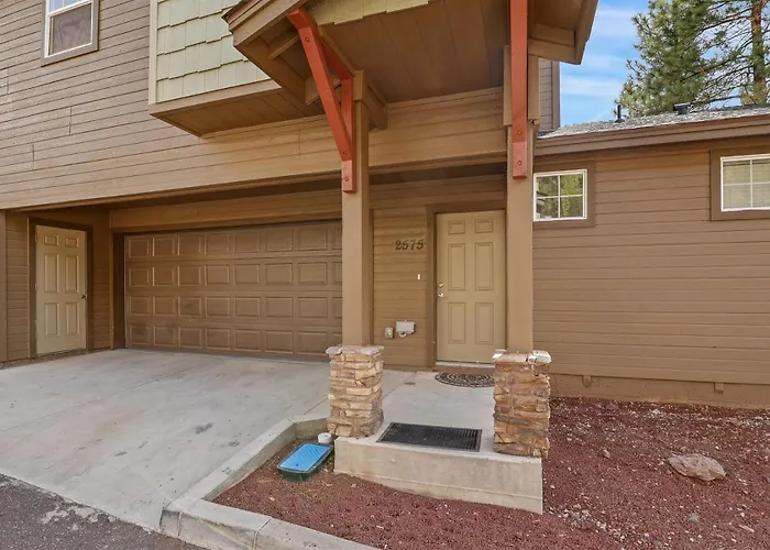 Moonlight Ridge Spacious Townhome 3 Miles From Downtown Ac Garage Near Snowbowl